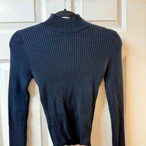 Elegant Navy Ribbed Turtleneck Top